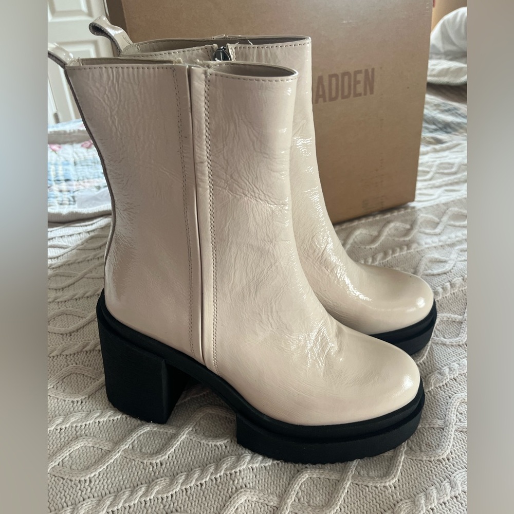 Steve Madden Chunky Bone Color Ankle Boots with Zipper patent Leather Size 9 - Picture 10 of 13